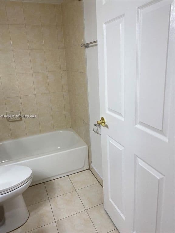 2+1 Condo — 300 Palm Cir W APT 208