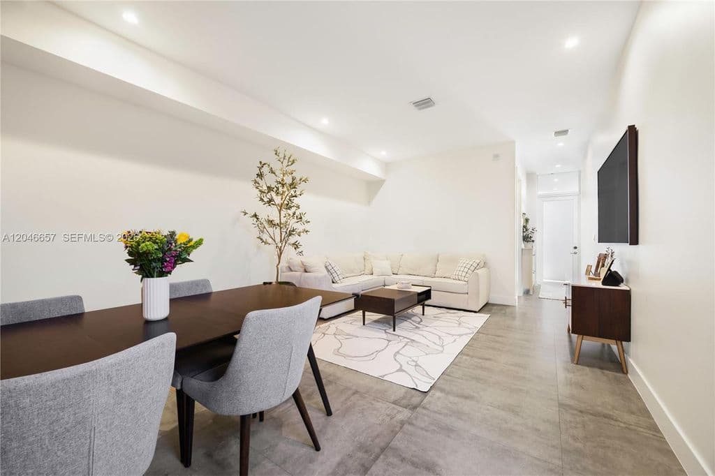 3-bedroom Property — 3655 SW 25th St #3655