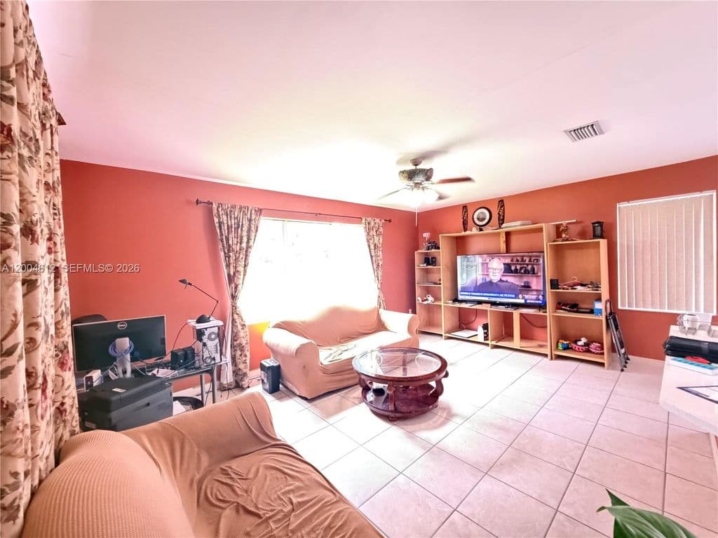 5-bedroom Single-Family Home — 2329 NW 184th Ter