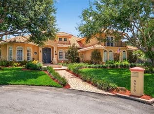 6-bedroom Single-Family Home — 8920 SW 162nd Ter, Palmetto Bay, 33157