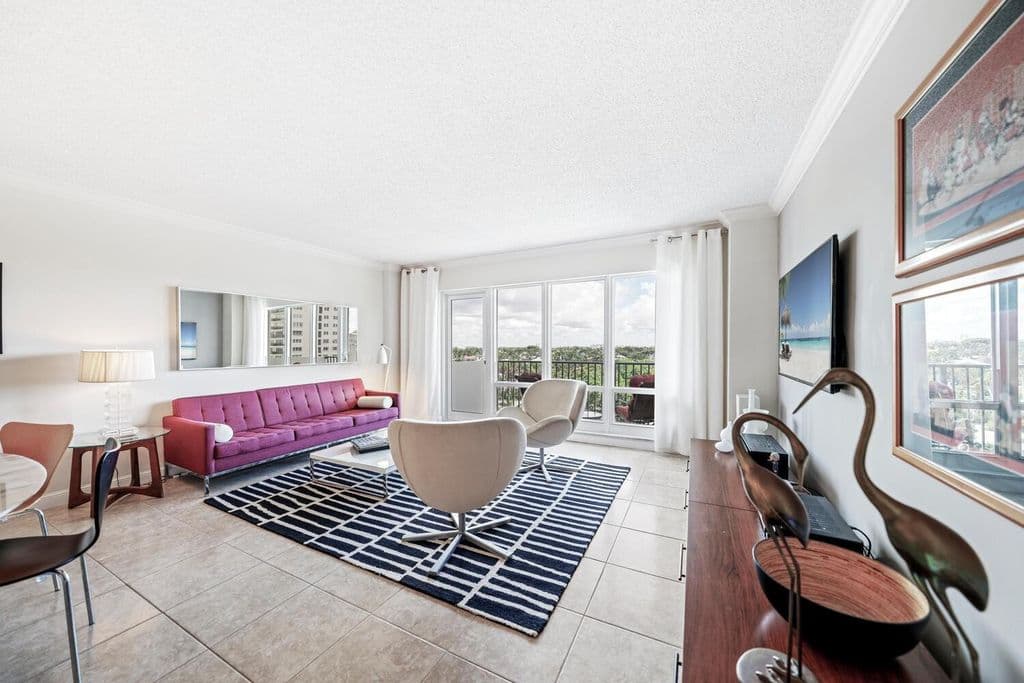 2-bedroom Condo — 340 Sunset Drive #806