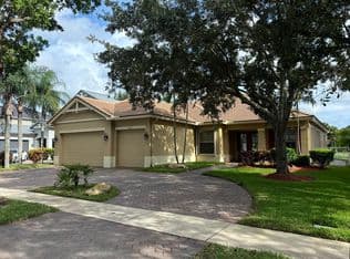 5-bedroom Single-Family Home — 9386 Madewood Court, West Palm Beach, 33411