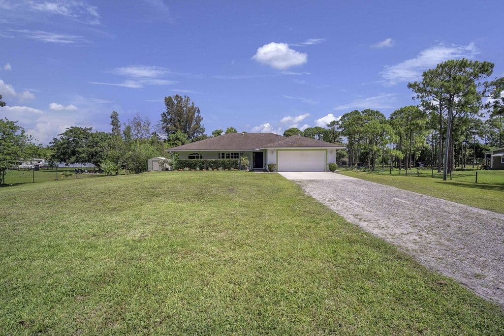 4+1 Müstakil ev — 11195 61st St Street N