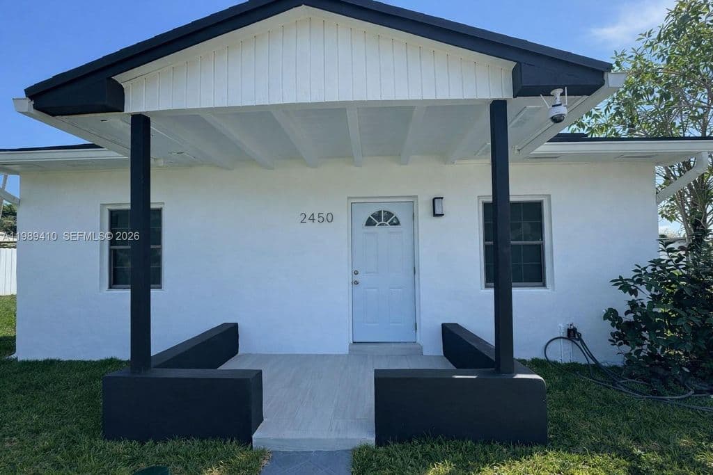 2+1 Müstakil ev — 2450 NW 157th St