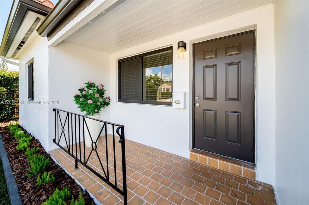 3+1 Müstakil ev — 2340 SW 16th St