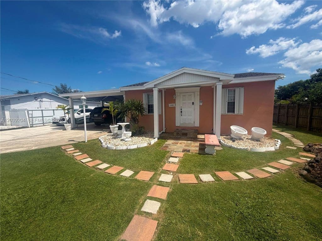 3+1 Müstakil ev — 12150 SW 213th Ter