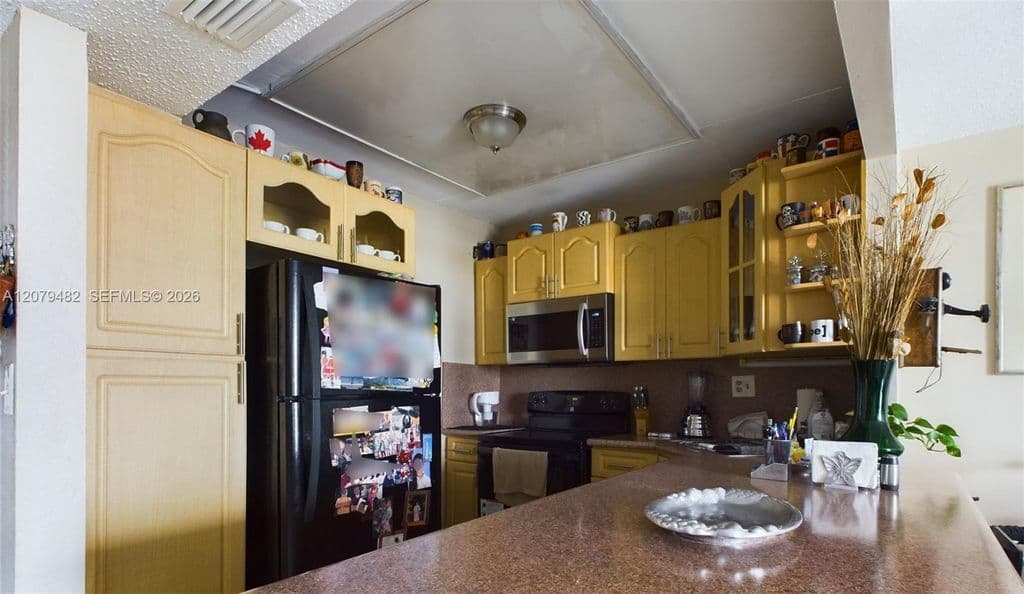 1+1 Condo — 2100 Sans Souci Blvd #A707