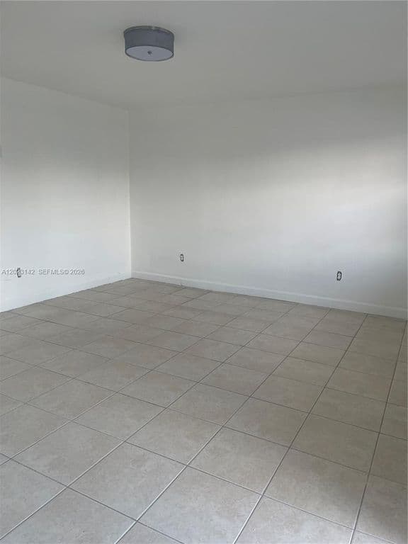 4-bedroom Property — 3410 SW 89th Ct