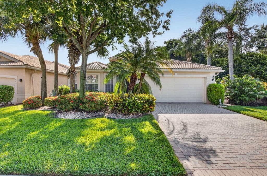 3-bedroom Single-Family Home — 6815 Imperial Beach Circle