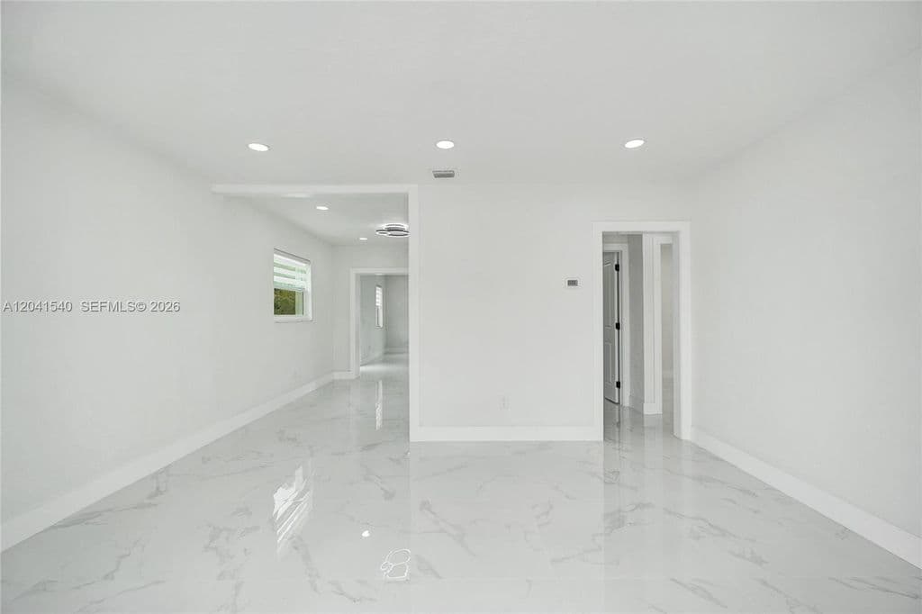 3+1 Müstakil ev — 1245 Vermont St