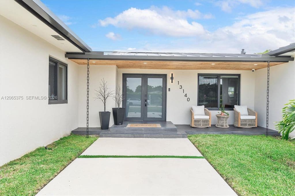 4+1 Müstakil ev — 13140 SW 112th Ave