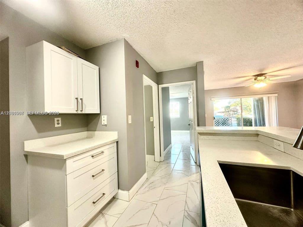 2-bedroom Condo — 2620 S University Dr APT 105