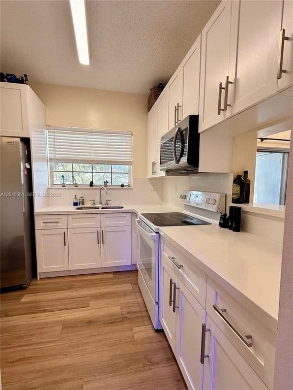 2-bedroom Condo — 2361 NW 96th Ter #18H