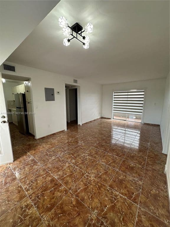 2-bedroom Condo — 6091 W 22nd Ct APT 408