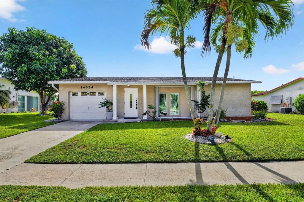 2-bedroom Single-Family Home — 14624 Country Side Lane