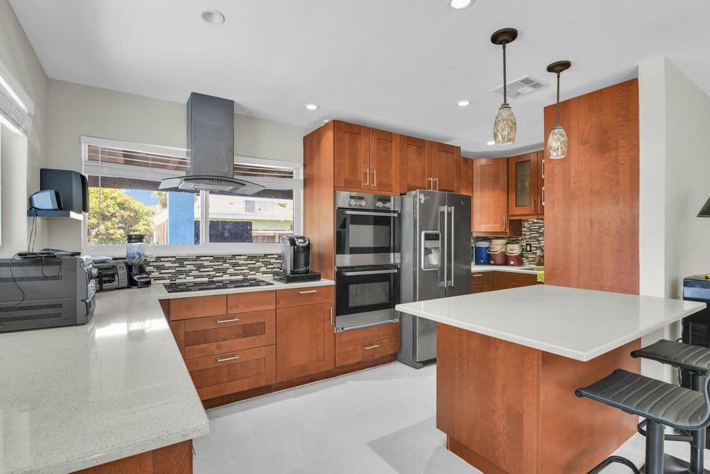 3-bedroom Single-Family Home — 1218 SW 2ND Avenue