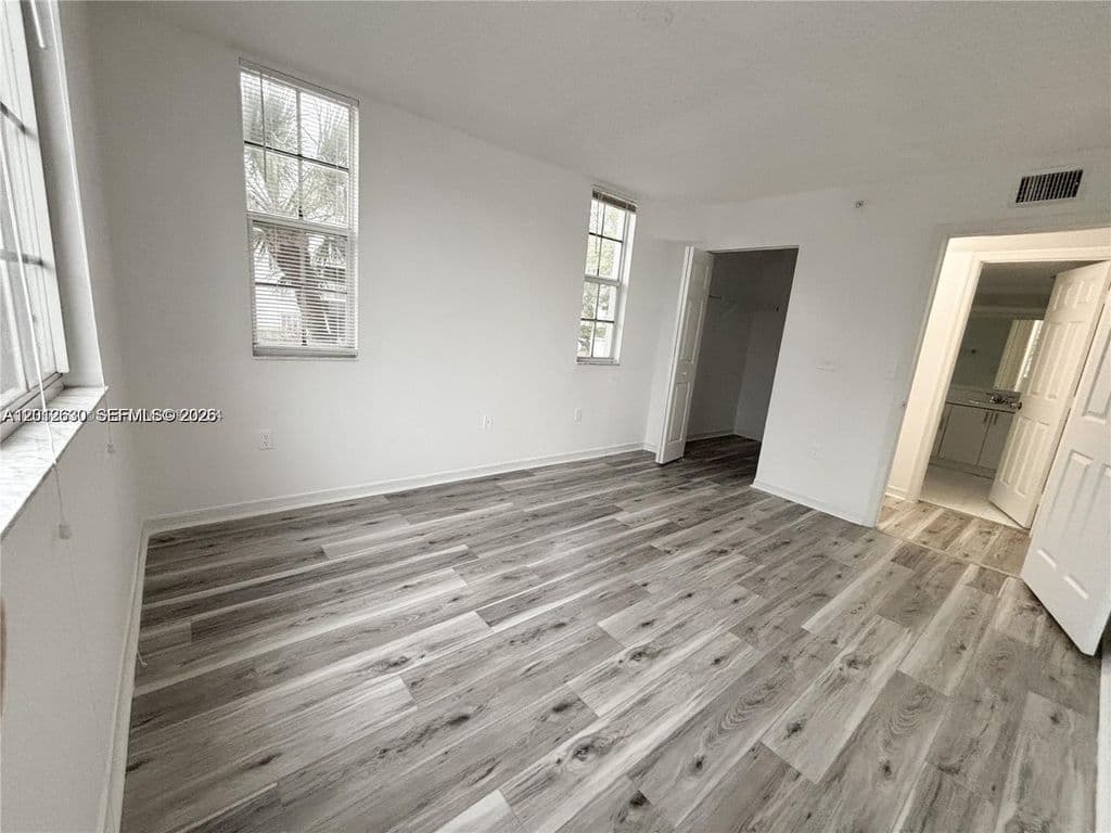 3-bedroom Condo — 655 SW 111th Way APT 201