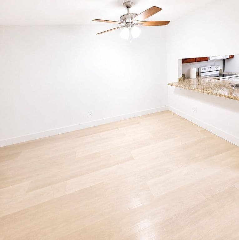 2-bedroom Condo — 3399 Foxcroft Road #206