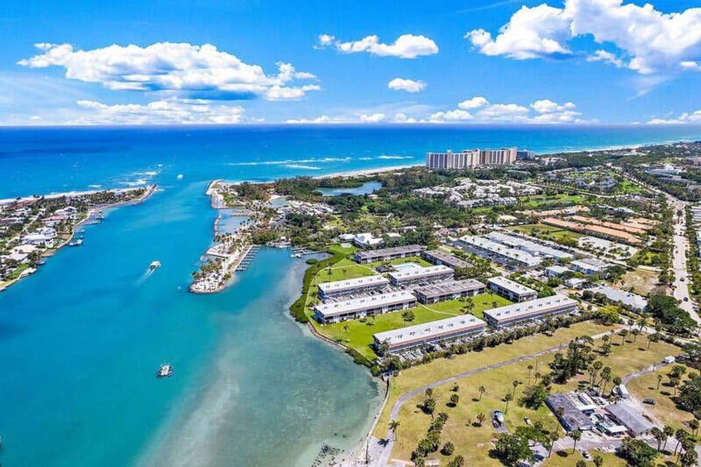 2+1 Condo — 300 Ocean Trail Way #1008