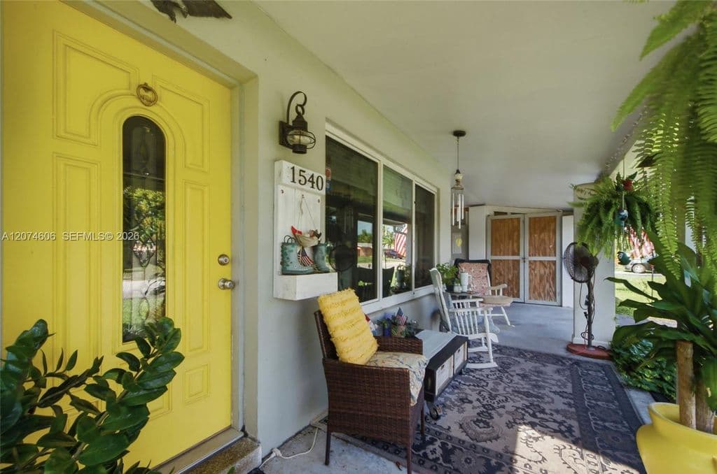 2-bedroom Single-Family Home — 1540 NE 34th St