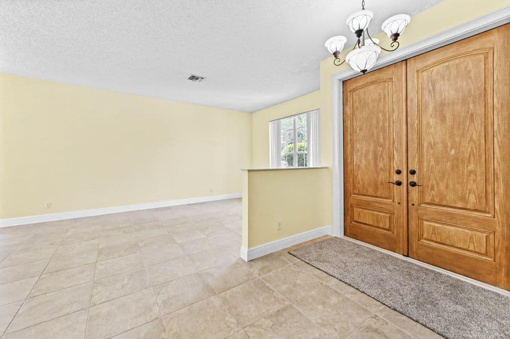 4-bedroom Single-Family Home — 7570 PRESCOTT Lane