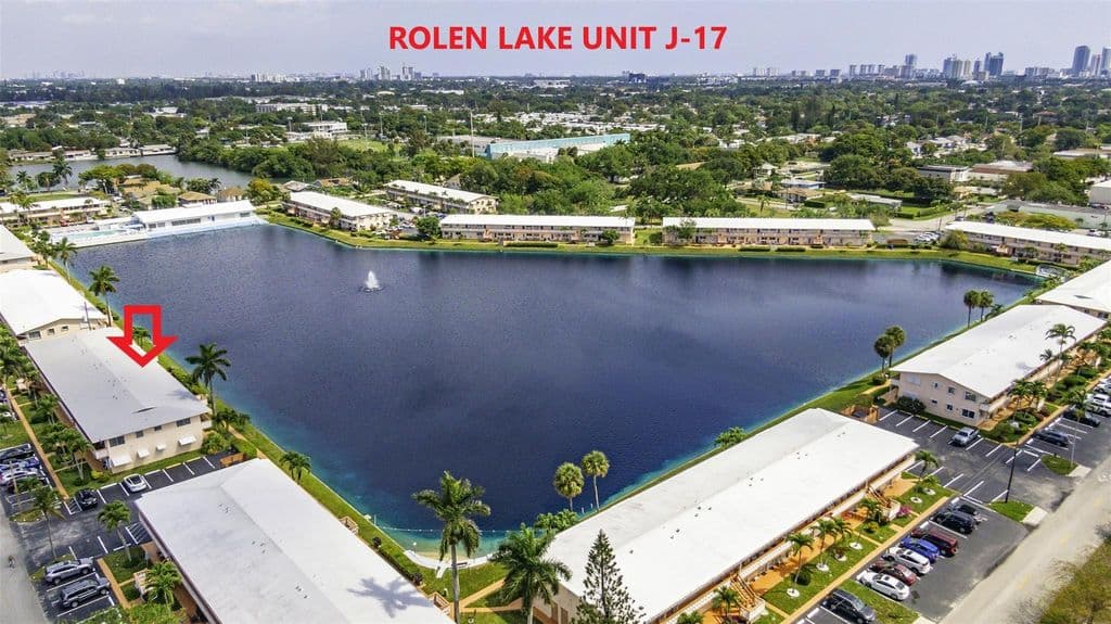 1+1 Condo — 925 SW 11th Avenue Unit j17
