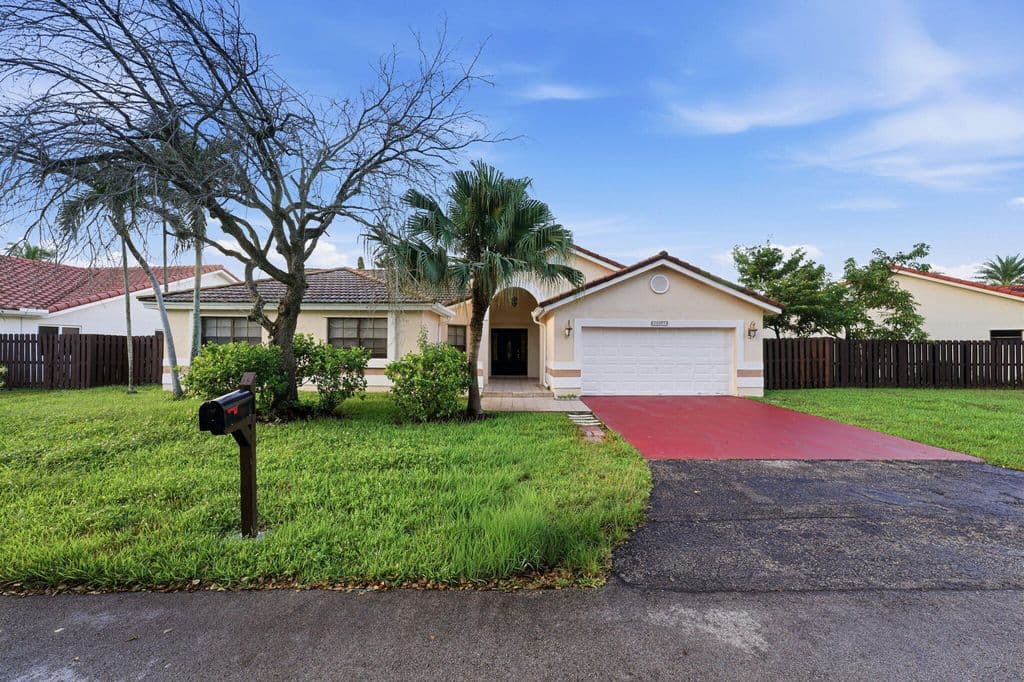 4+1 Müstakil ev — 14971 SW 46TH Terrace