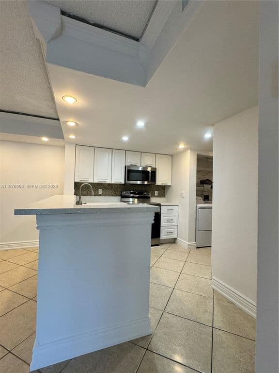 2-bedroom Condo — 9200 W Atlantic Blvd APT 1427
