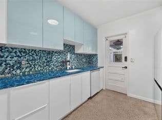 3+1 Müstakil ev — 1805 N Dixie Hwy, Fort Lauderdale, 33305