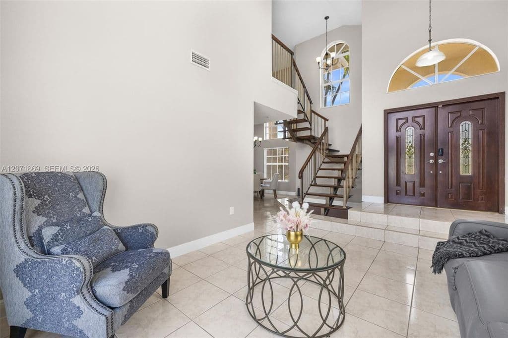 4+1 Müstakil ev — 15753 SW 43rd St