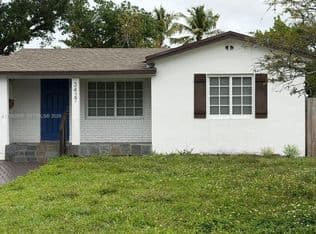 2+1 Müstakil ev — 3427 SW 64th Ave, Miami, 33155