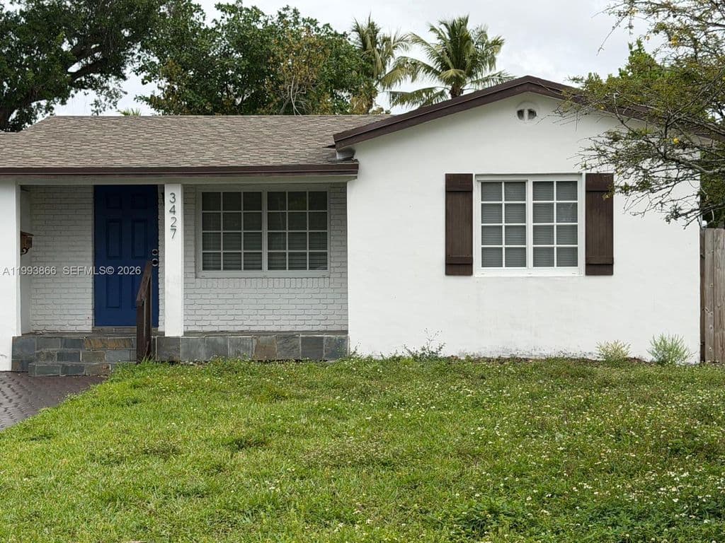 2+1 Müstakil ev — 3427 SW 64th Ave