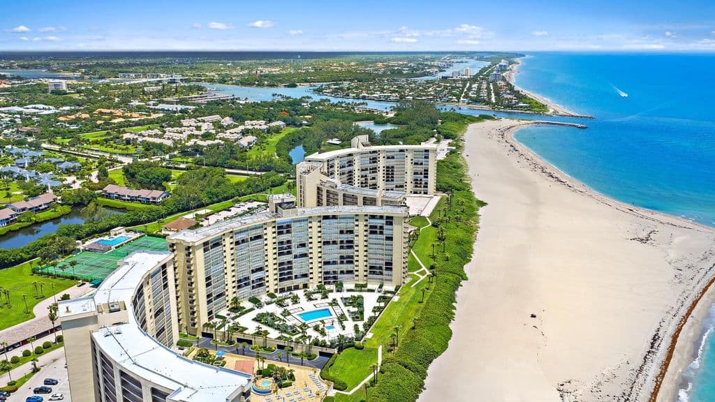 2+1 Condo — 200 Ocean Trail Way #1205