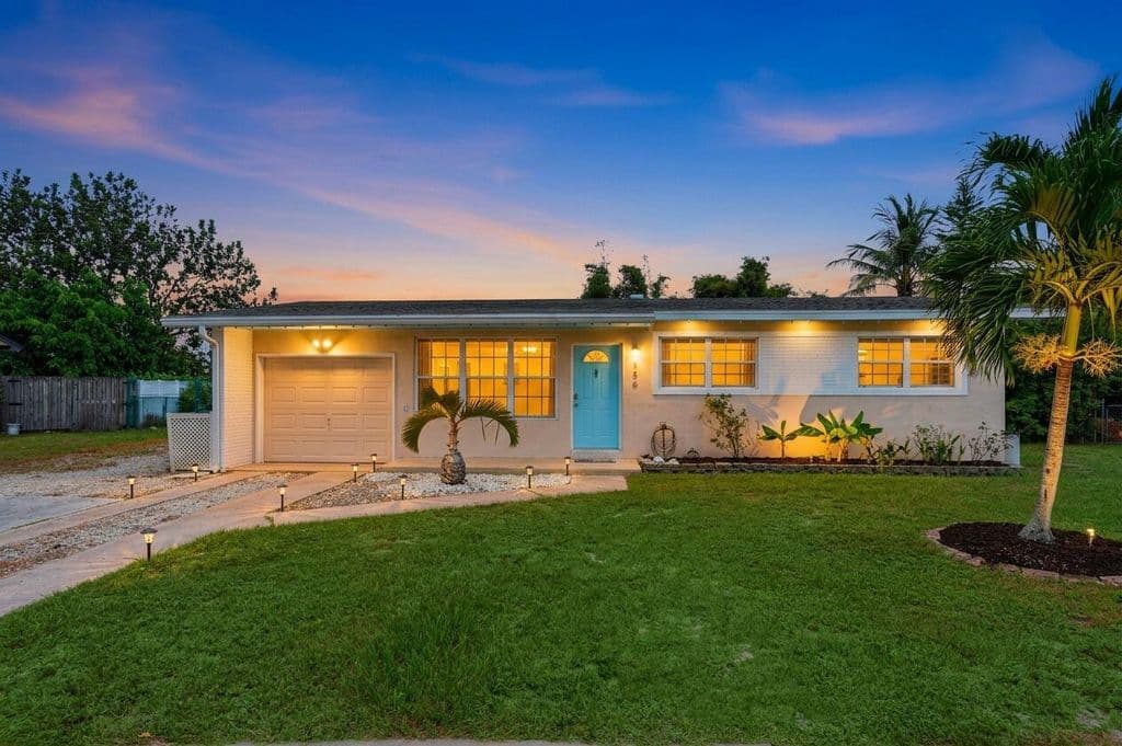 3+1 Müstakil ev — 156 Granada Drive