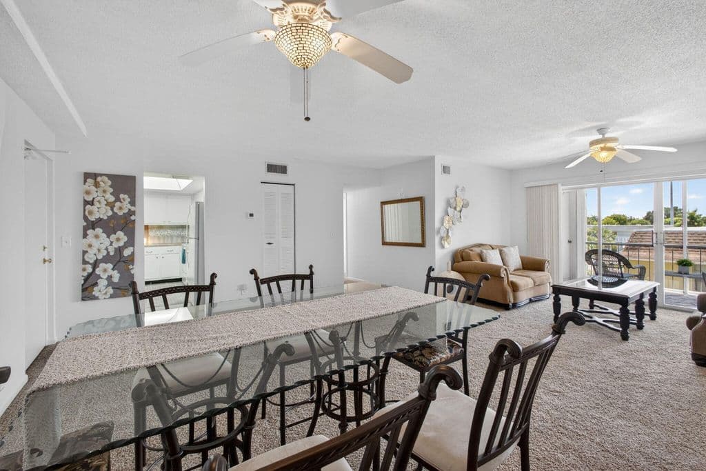 2-bedroom Condo — 505 SPENCER Drive #211