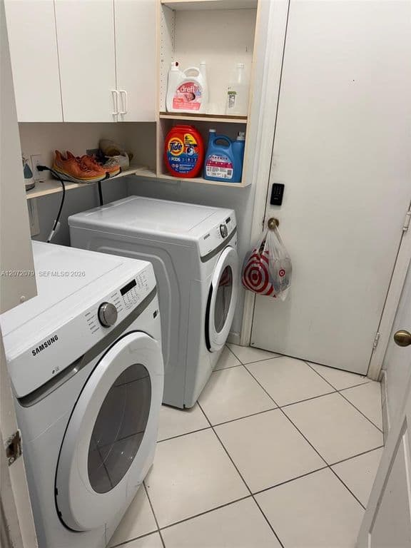 4+1 Müstakil ev — 15234 SW 140th St
