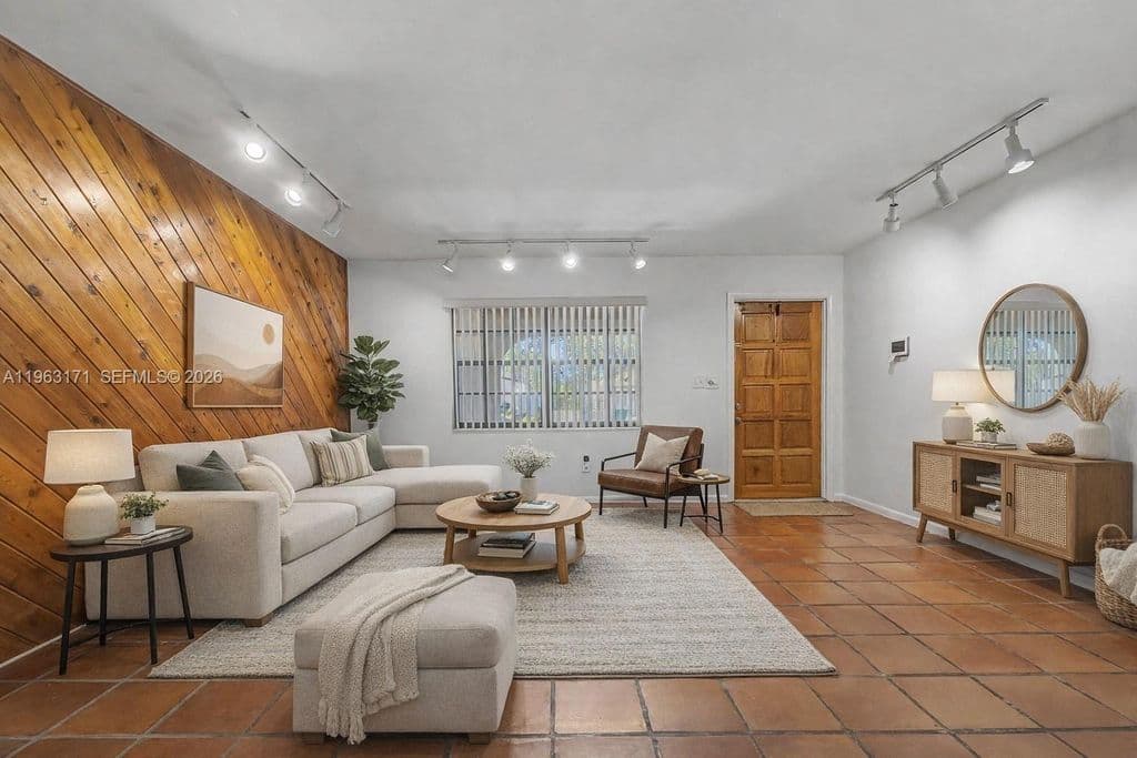 4+1 Müstakil ev — 7354 SW 135th Ct
