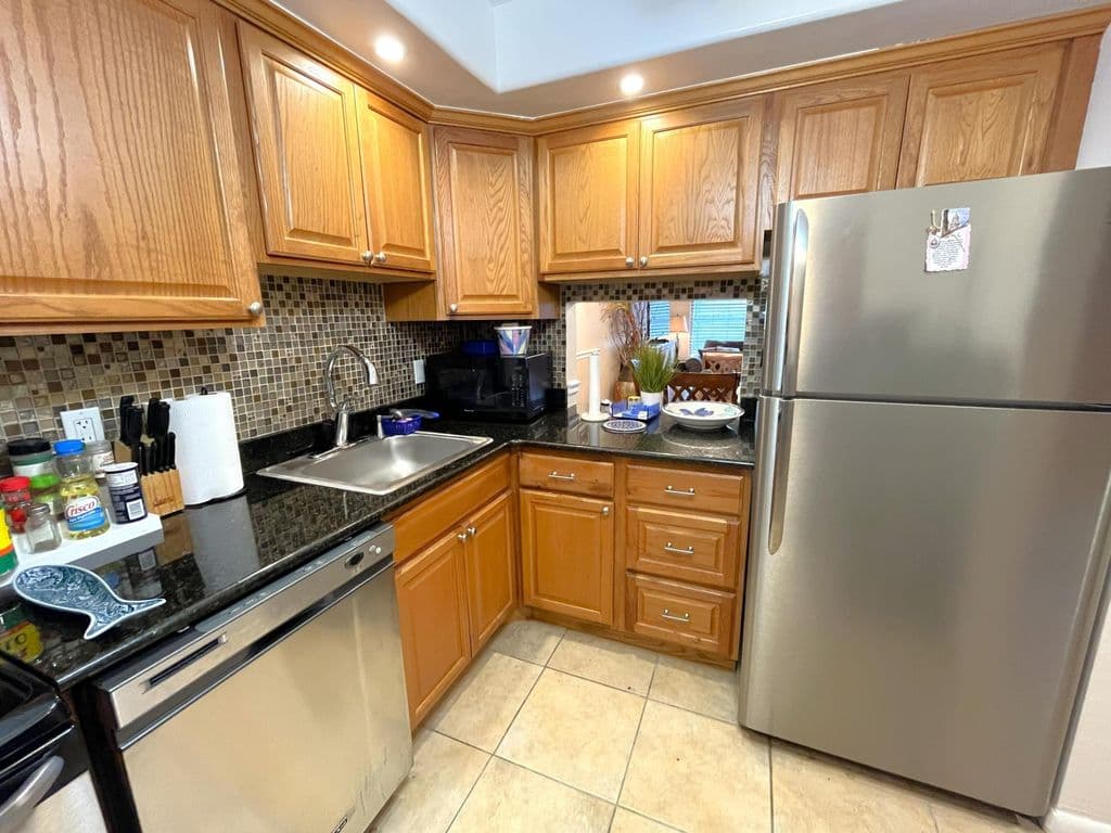 1+1 Condo — 7837 Golf Circle Drive #206