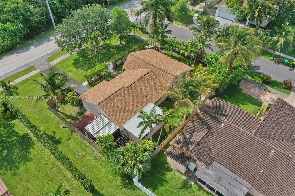 3-bedroom Single-Family Home — 417 SE 4th St