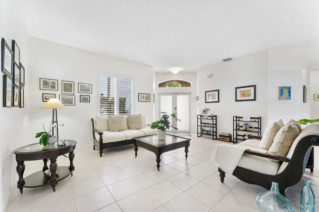 4-bedroom Single-Family Home — 16007 OPAL CREEK Drive
