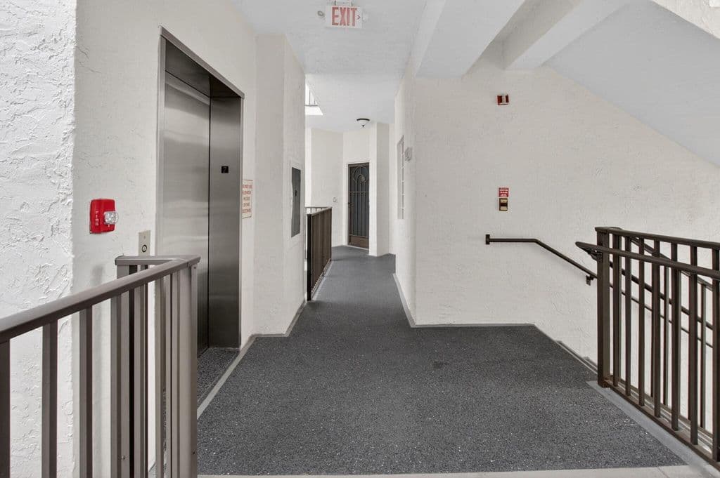 3-bedroom Condo — 5153 Floria Drive #J
