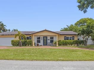 3-bedroom Single-Family Home — 3650 NW 17th Ter, Oakland Park, 33309