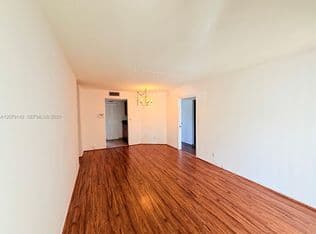 1-bedroom Condo — 107 Gardens Dr APT 106, Pompano Beach, 33069