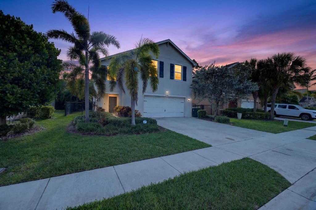 4-bedroom Single-Family Home — 3758 Whitney Park Lane