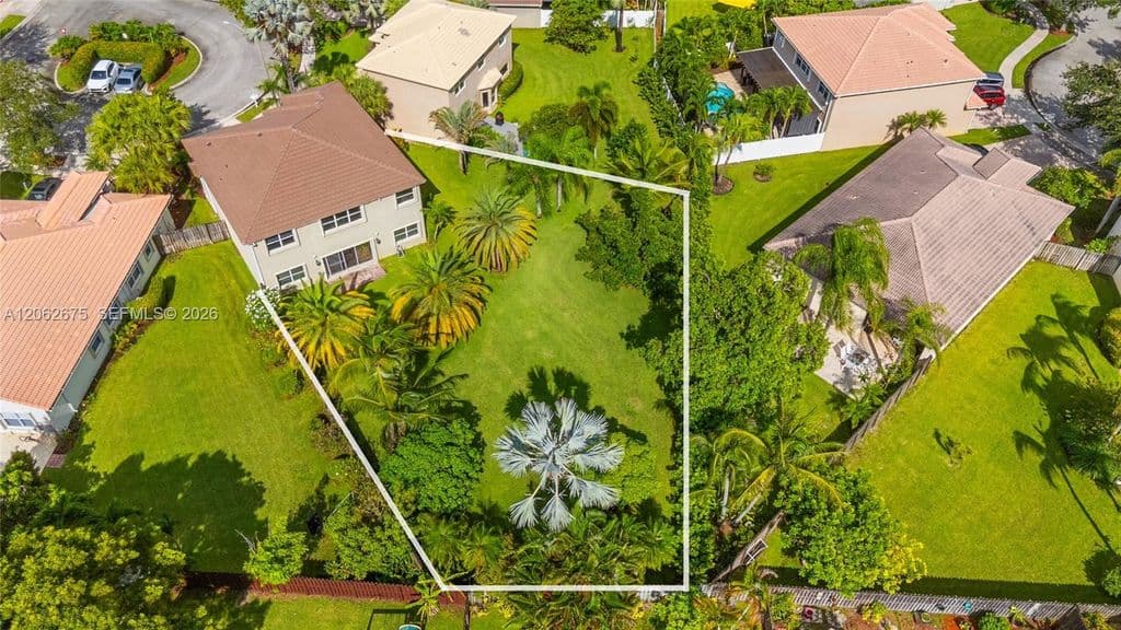 4+1 Müstakil ev — 16745 NW 12th Ct