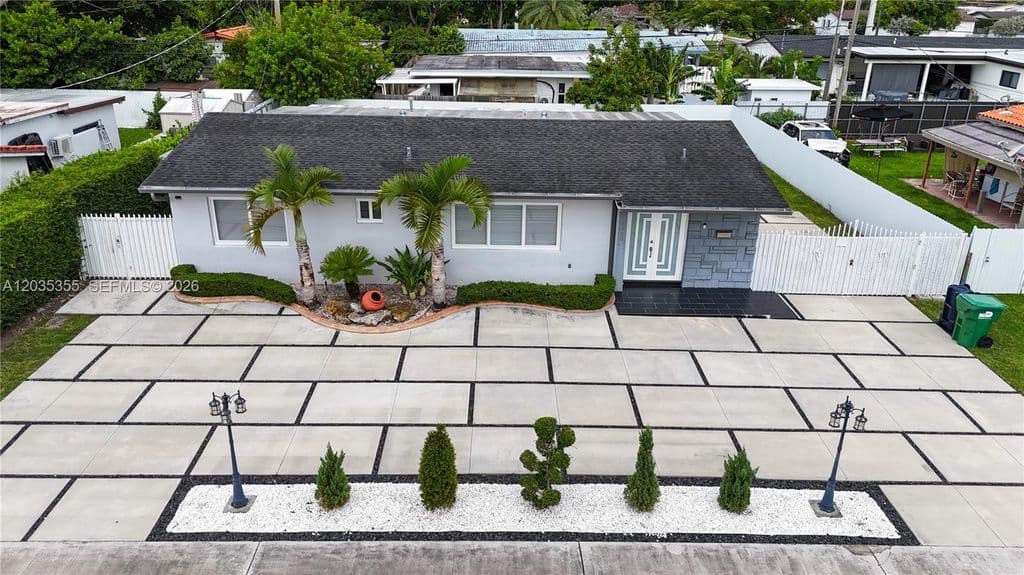 3-bedroom Single-Family Home — 3030 SW 96th Ave
