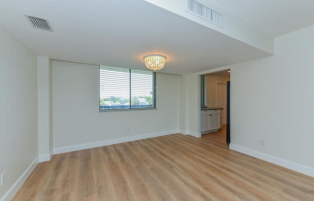 2-bedroom Condo — 1605 S Us Highway 1 #M1-403