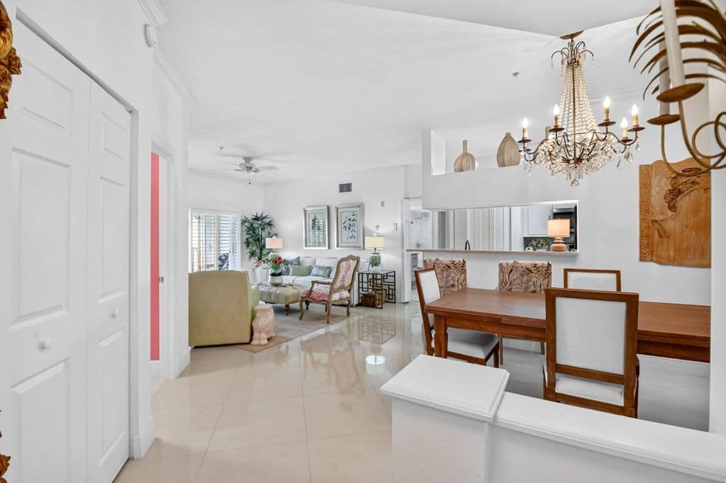3+1 Condo — 3418 TUSCANY Way #3418