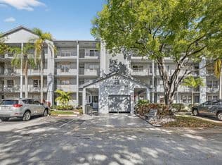 2-bedroom Condo — 1401 SW 128th Terrace #212h, Pembroke Pines, 33027
