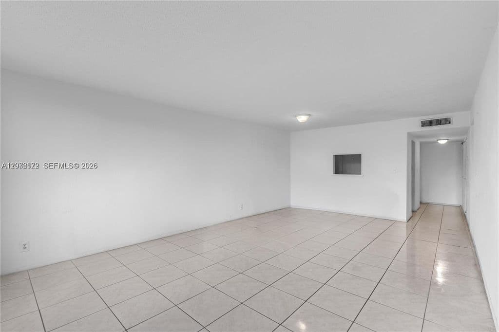 3+1 Condo — 9001 SW 77th Ave APT C402